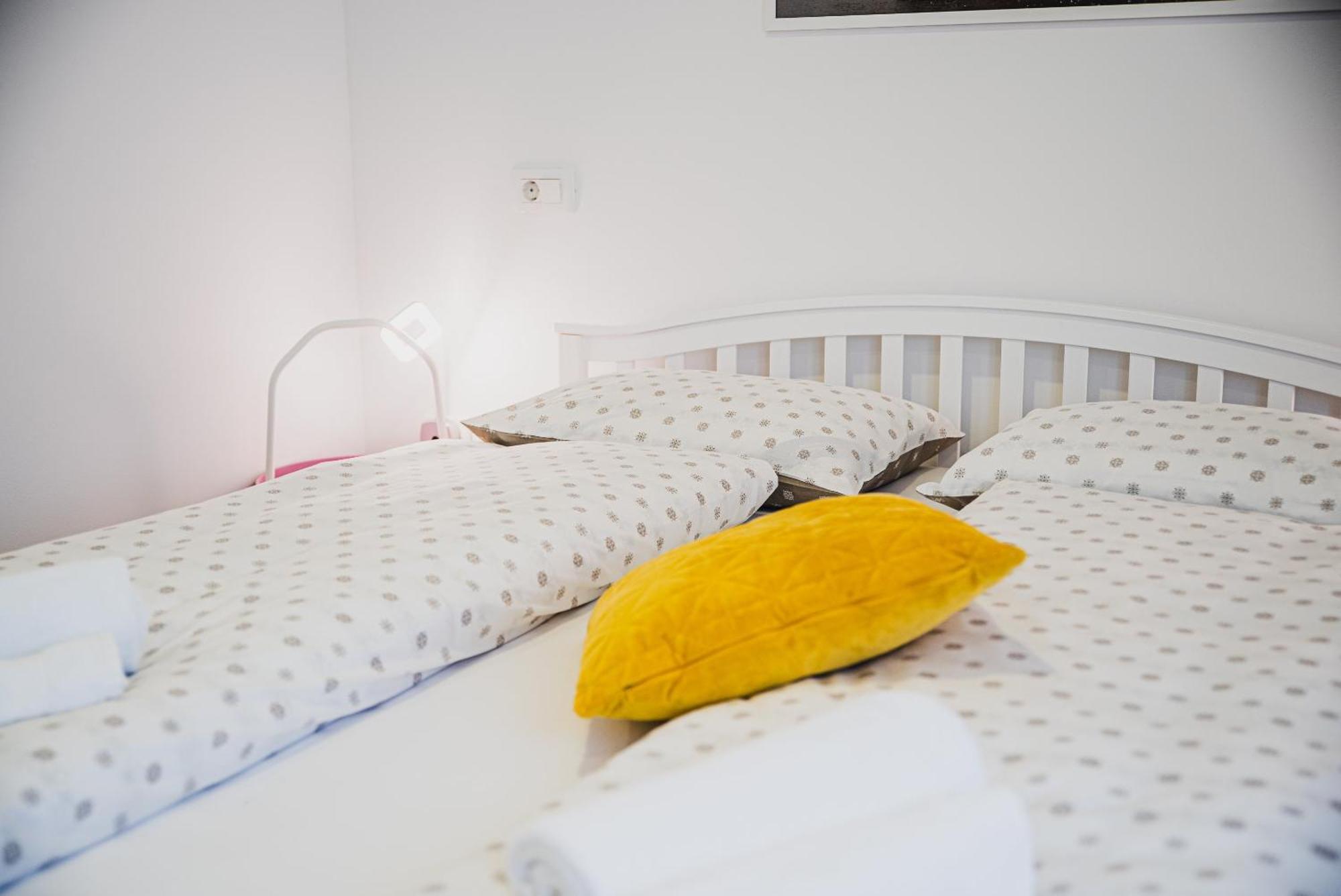 Gotar Apartment With Garden Кобарид Екстериор снимка