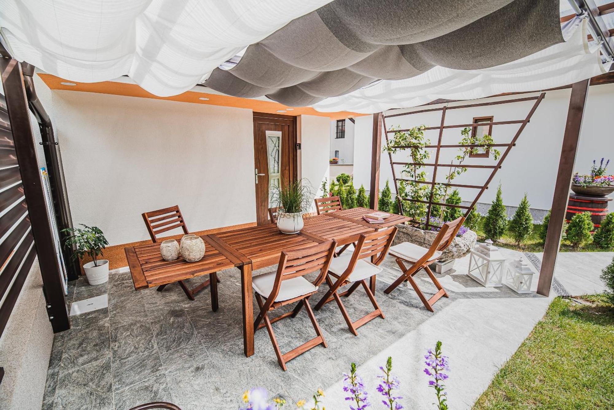 Gotar Apartment With Garden Кобарид Екстериор снимка