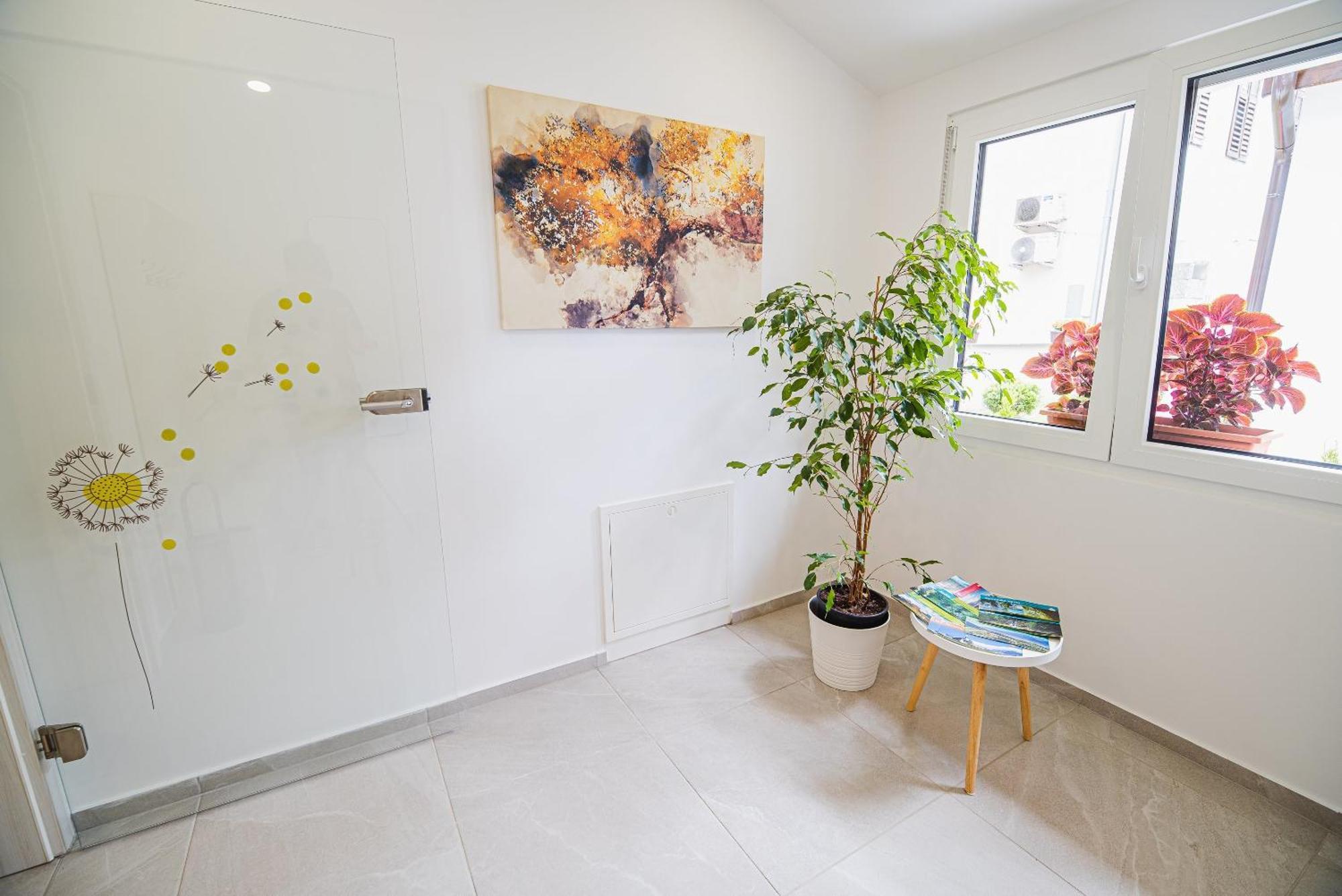 Gotar Apartment With Garden Кобарид Екстериор снимка