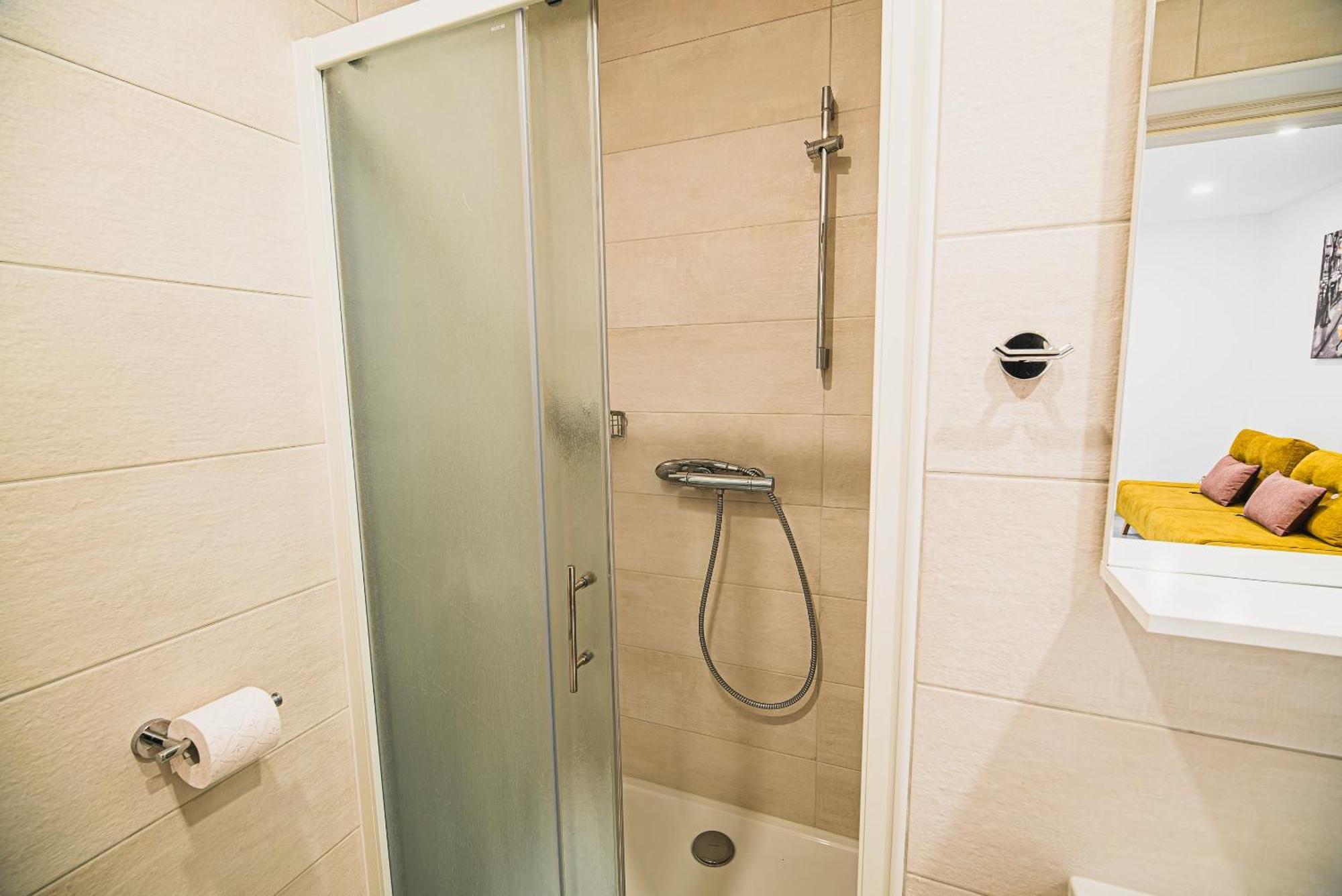 Gotar Apartment With Garden Кобарид Екстериор снимка