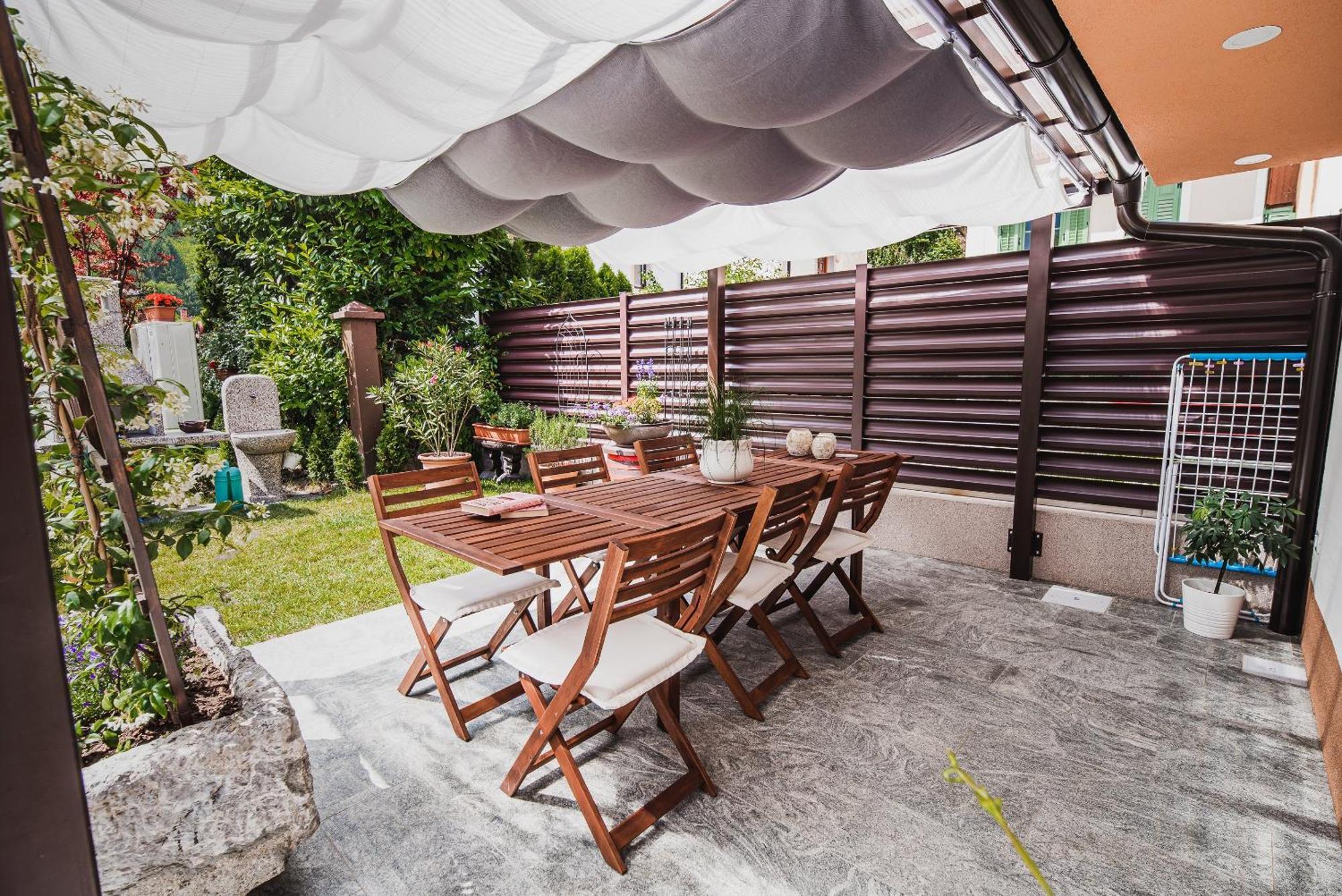 Gotar Apartment With Garden Кобарид Екстериор снимка
